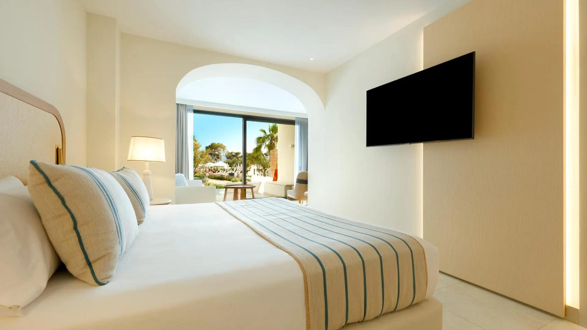 The Signature Level At Trs Ibiza Hotel (Adults Only) San Antonio  San Antonio (Ibiza)