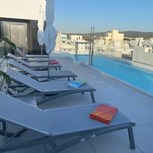 M. **** San Antonio (Ibiza)