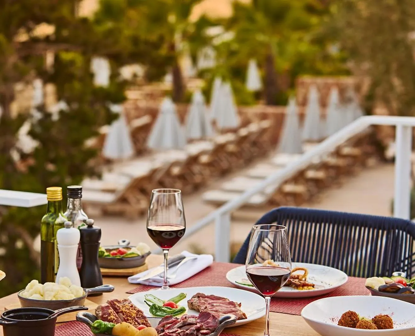 The Signature Level At Trs Ibiza Hotel (Adults Only) San Antonio  5*, San Antonio (Ibiza)